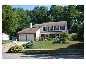 39 Lavender Dr, Edison, NJ 08820 photo 1