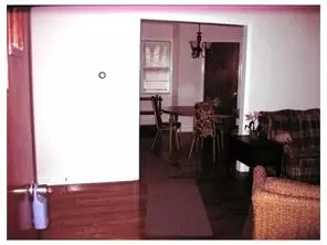515 Clinton Ave, Middlesex, NJ 08846 photo 3