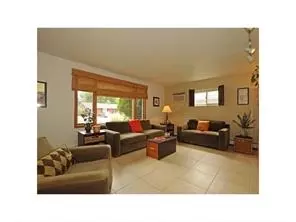 36 Cambridge Rd, Edison, NJ 08817 photo 2