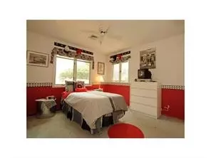 36 Cambridge Rd, Edison, NJ 08817 photo 9