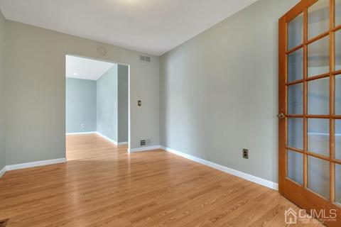 42 Proctor St, Edison, NJ 08817 photo 9