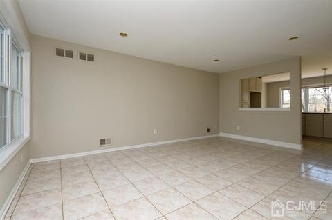32 Lakeview Dr, Helmetta, NJ 08828 photo 13
