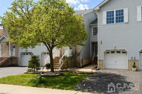 32 Lakeview Dr, Helmetta, NJ 08828 photo 1