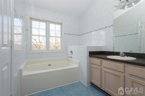 32 Lakeview Dr, Helmetta, NJ 08828 photo 14