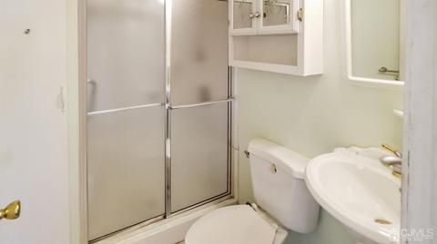 501 Fairview Ave, Middlesex, NJ 08846 photo 9