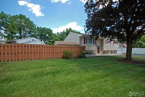 124 Lee Dr, Middlesex, NJ 08846 photo 24