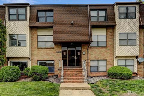 1914 Raspberry Ct, Edison, NJ 08817 photo 2