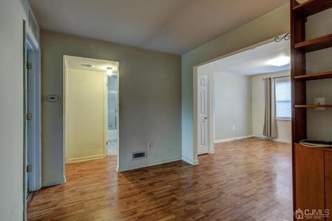 1914 Raspberry Ct, Edison, NJ 08817 photo 8