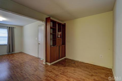 1914 Raspberry Ct, Edison, NJ 08817 photo 7