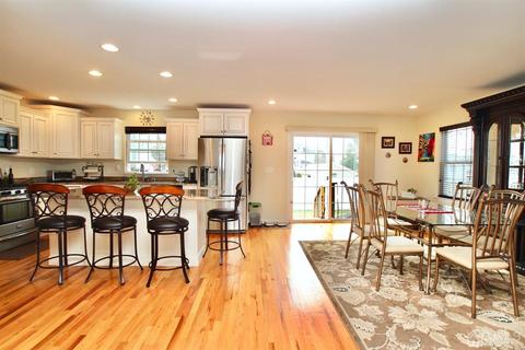 207 Fairview Ave, Middlesex, NJ 08846 photo 4
