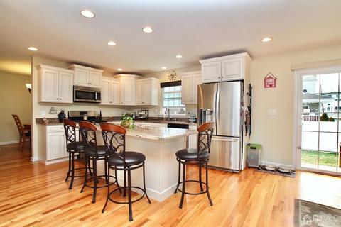 207 Fairview Ave, Middlesex, NJ 08846 photo 7