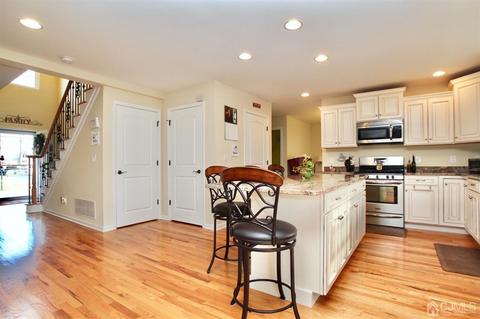 207 Fairview Ave, Middlesex, NJ 08846 photo 5