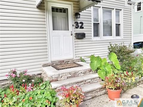 32 Lehigh Ave, Edison, NJ 08837 photo 2