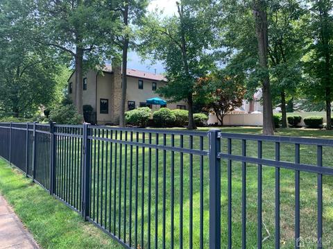 2 Fox Hill Rd, Edison, NJ 08820 photo 3