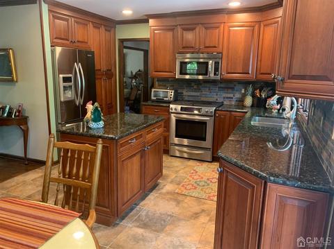 2 Fox Hill Rd, Edison, NJ 08820 photo 11