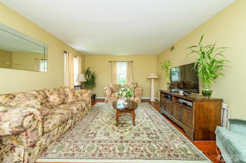 345 Lloyd Rd, Matawan, NJ 07747 photo 6