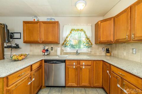 345 Lloyd Rd, Matawan, NJ 07747 photo 11