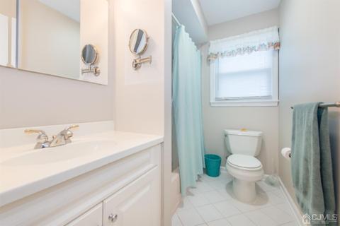 15 Valley Brook Dr, Middlesex, NJ 08846 photo 13