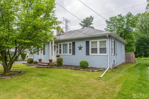 15 Valley Brook Dr, Middlesex, NJ 08846 photo 2