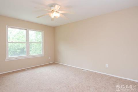 567 W Pershing Ave, Middlesex, NJ 08846 photo 16