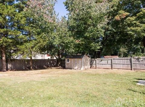 567 W Pershing Ave, Middlesex, NJ 08846 photo 10