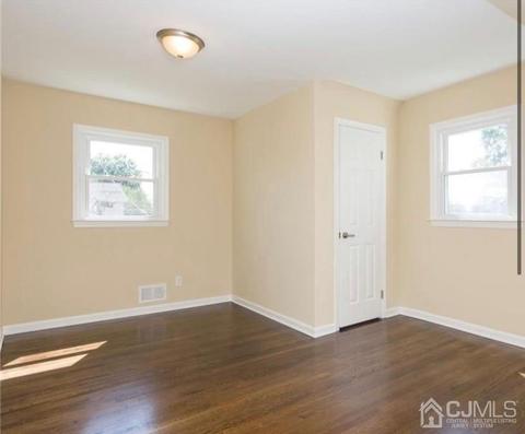 567 W Pershing Ave, Middlesex, NJ 08846 photo 7