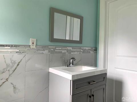 1 Universal Ave, Edison, NJ 08820 photo 20