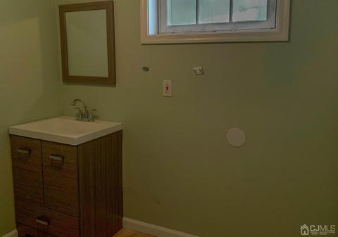 1 Universal Ave, Edison, NJ 08820 photo 28