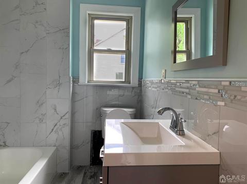 1 Universal Ave, Edison, NJ 08820 photo 18