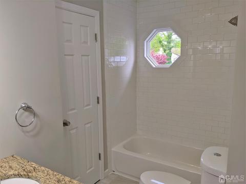 14 Weiss Dr, Middlesex, NJ 08846 photo 18
