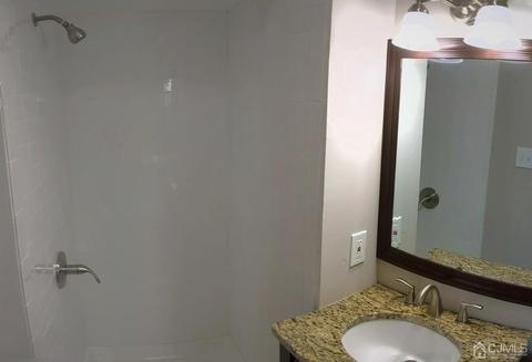 14 Weiss Dr, Middlesex, NJ 08846 photo 28