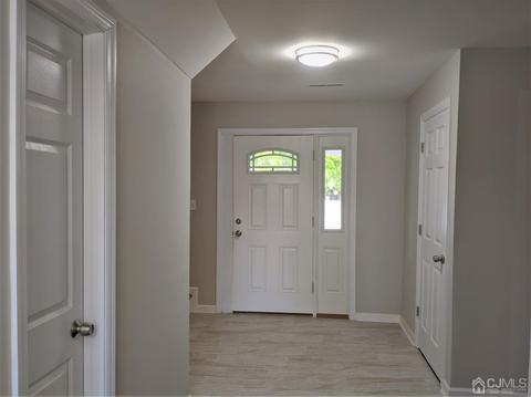 14 Weiss Dr, Middlesex, NJ 08846 photo 11