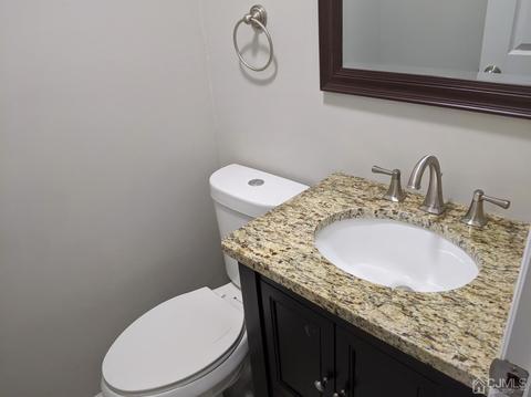 14 Weiss Dr, Middlesex, NJ 08846 photo 15