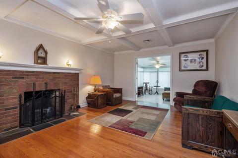 38 Greenbrook Rd, Middlesex, NJ 08846 photo 3
