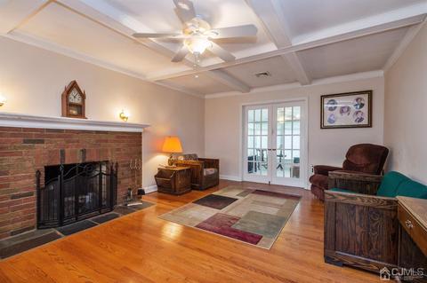 38 Greenbrook Rd, Middlesex, NJ 08846 photo 4