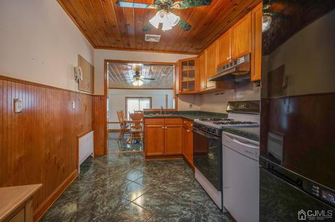 38 Greenbrook Rd, Middlesex, NJ 08846 photo 7