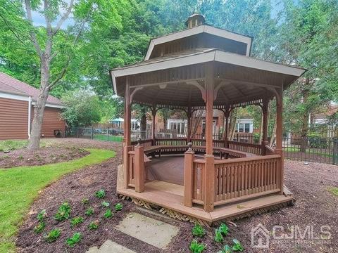 161 Coppertree Ct, Edison, NJ 08820 photo 32