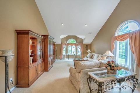 161 Coppertree Ct, Edison, NJ 08820 photo 6