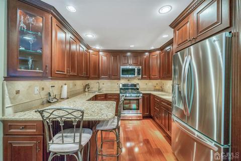 161 Coppertree Ct, Edison, NJ 08820 photo 12