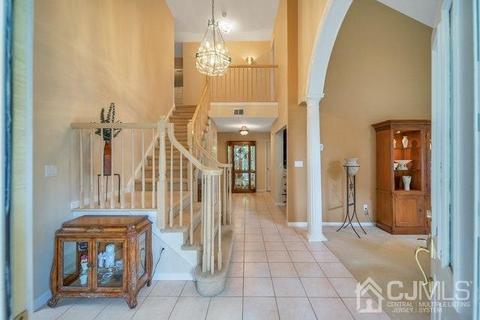 161 Coppertree Ct, Edison, NJ 08820 photo 5