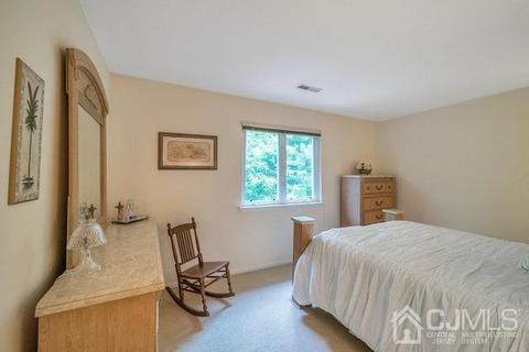 161 Coppertree Ct, Edison, NJ 08820 photo 22