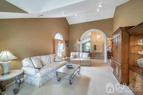 161 Coppertree Ct, Edison, NJ 08820 photo 8