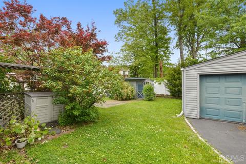 34 Crescent Rd, Edison, NJ 08817 photo 17