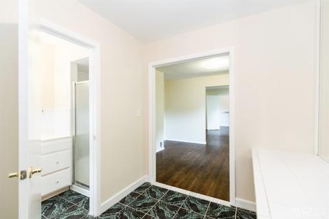 2 Bodnarik Rd, Edison, NJ 08837 photo 37