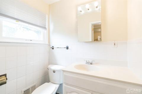 2 Bodnarik Rd, Edison, NJ 08837 photo 38
