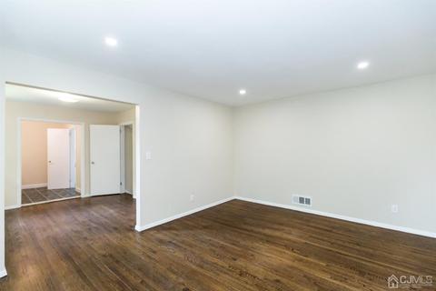 2 Bodnarik Rd, Edison, NJ 08837 photo 33