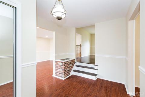 2 Bodnarik Rd, Edison, NJ 08837 photo 6