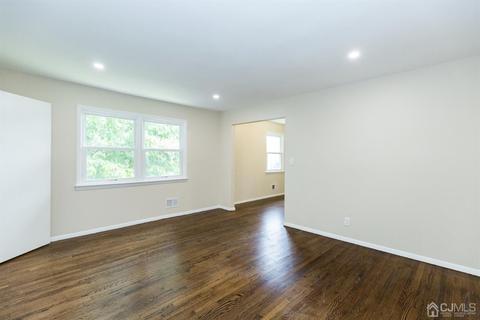 2 Bodnarik Rd, Edison, NJ 08837 photo 32
