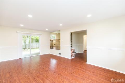 2 Bodnarik Rd, Edison, NJ 08837 photo 9