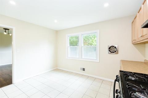2 Bodnarik Rd, Edison, NJ 08837 photo 19